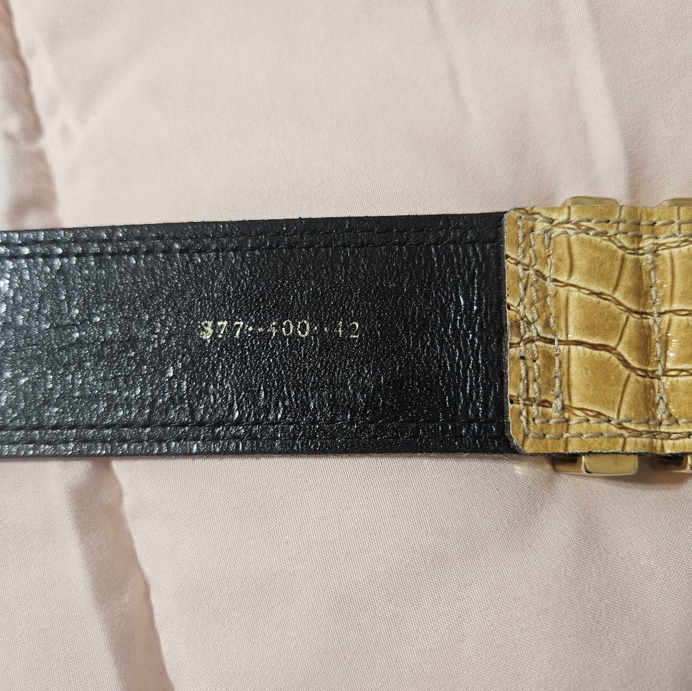 Escada belt - Picture 4 of 9